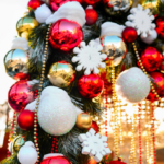 Christmas Garland Ideas for DIY & Stunning Prelit Trees